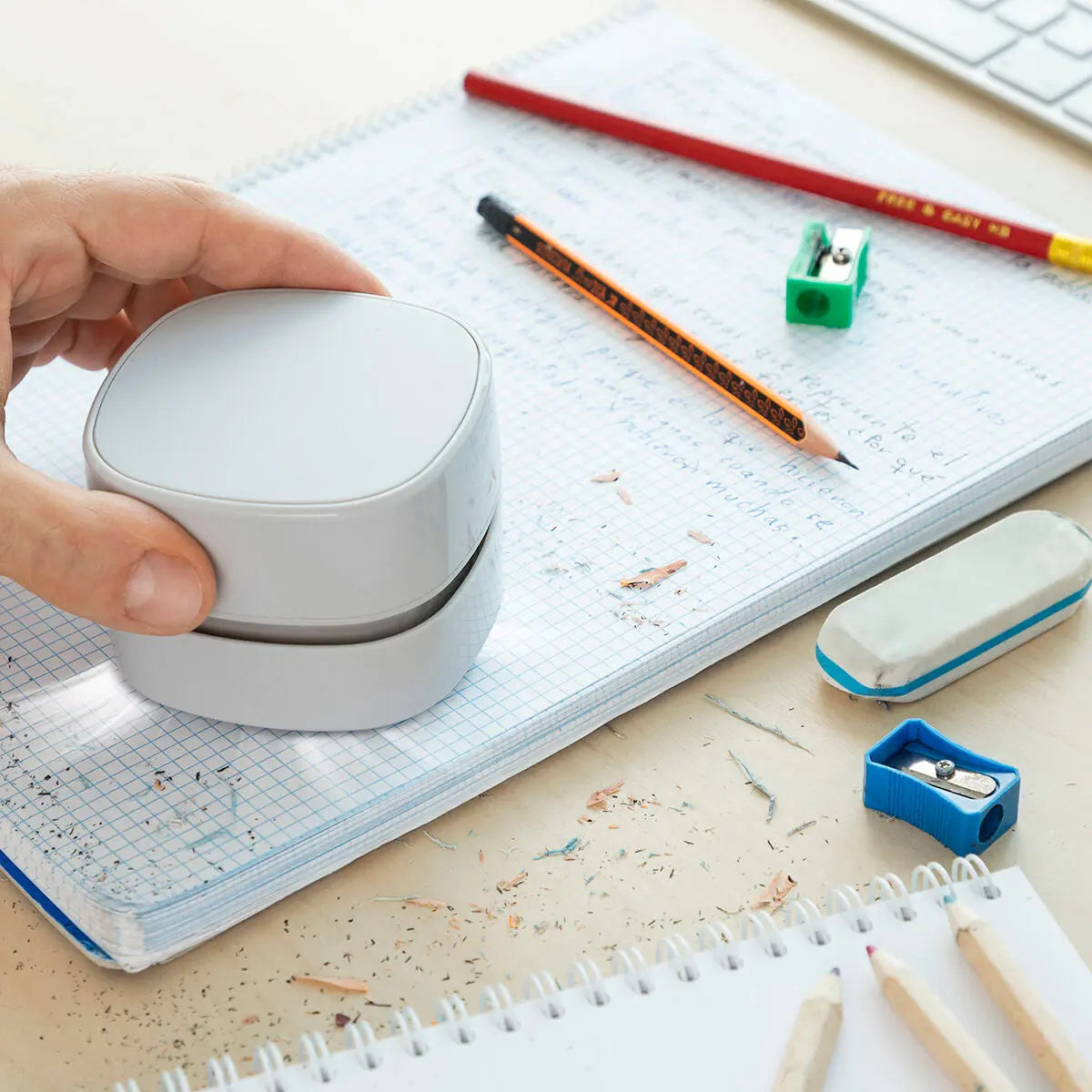 Mini Portable Desk Vacuum Cleaner Micuum InnovaGoods Bigbuy