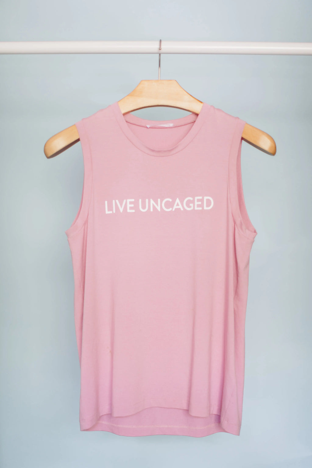 LIVE UNCAGED Tank Salmon Bella