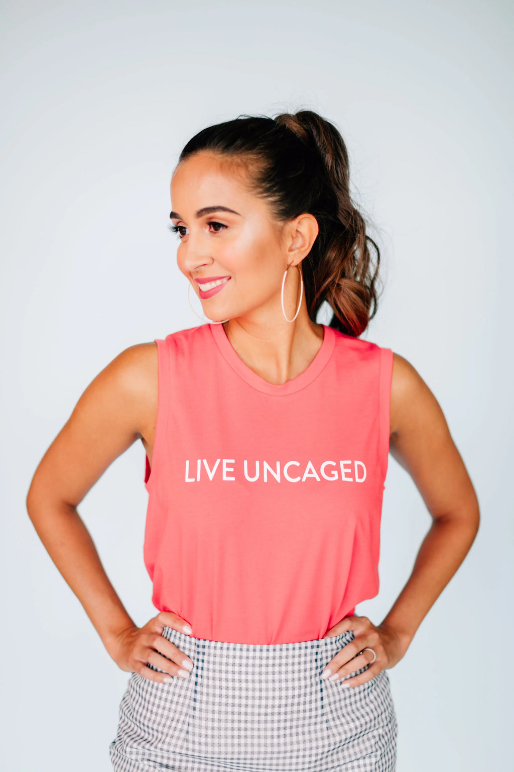 LIVE UNCAGED Tank Salmon Bella