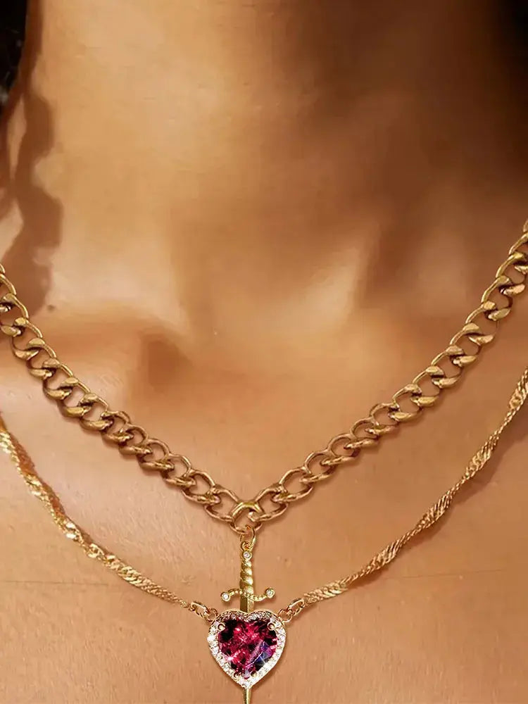 Conjunto de Colgante y Anillo Corazón y Espada de Cristal