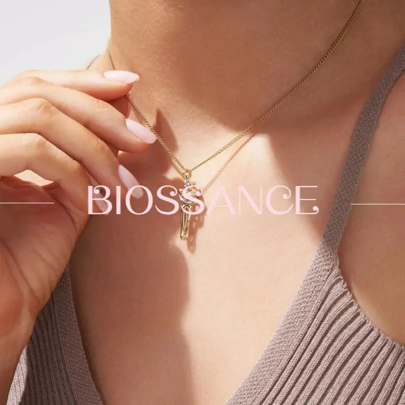 Collar con colgante Abrazo de cobre para amantes