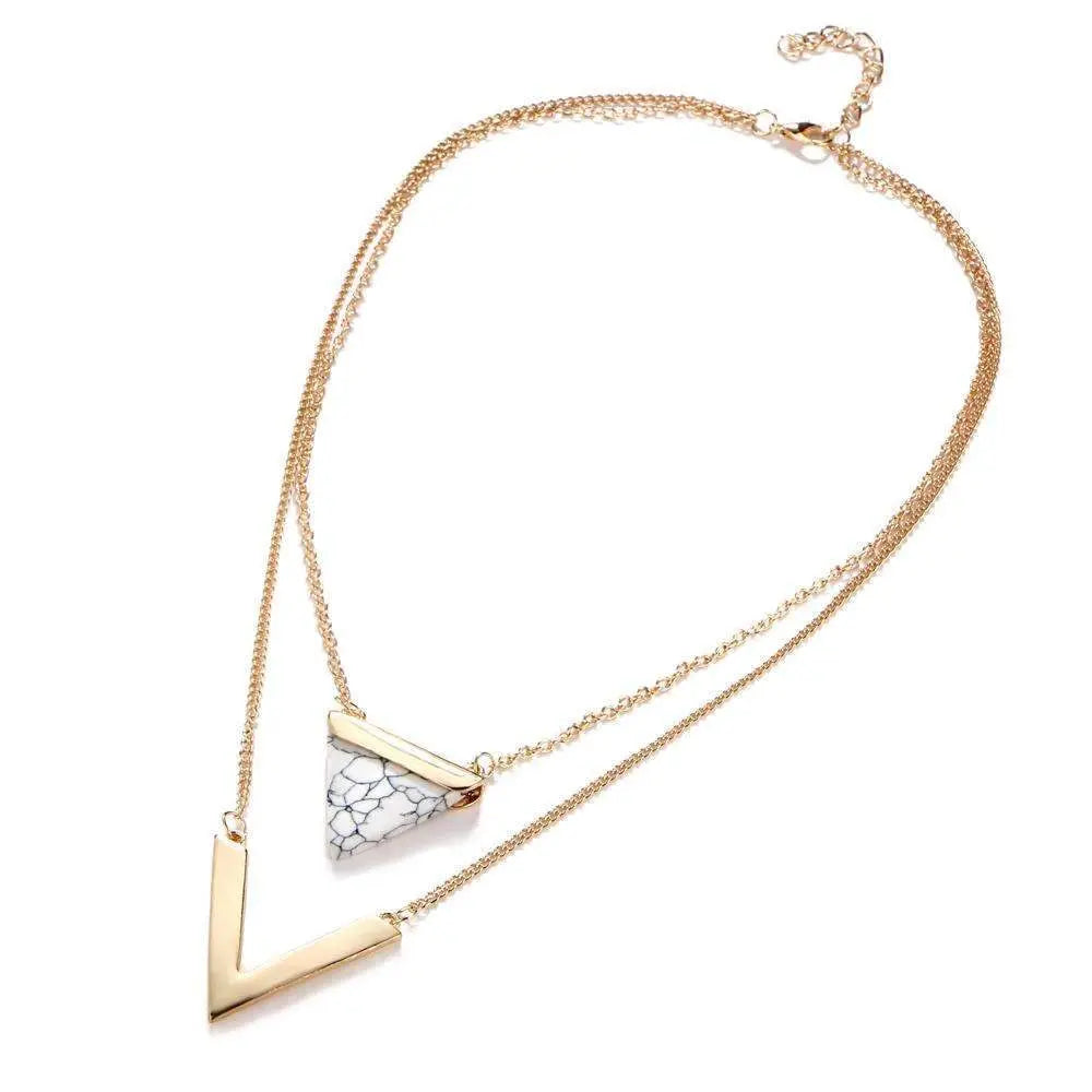 Collar de doble capa de mármol con diseño de chevrón