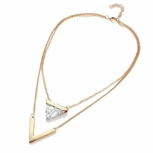 Collar de doble capa de mármol con diseño de chevrón